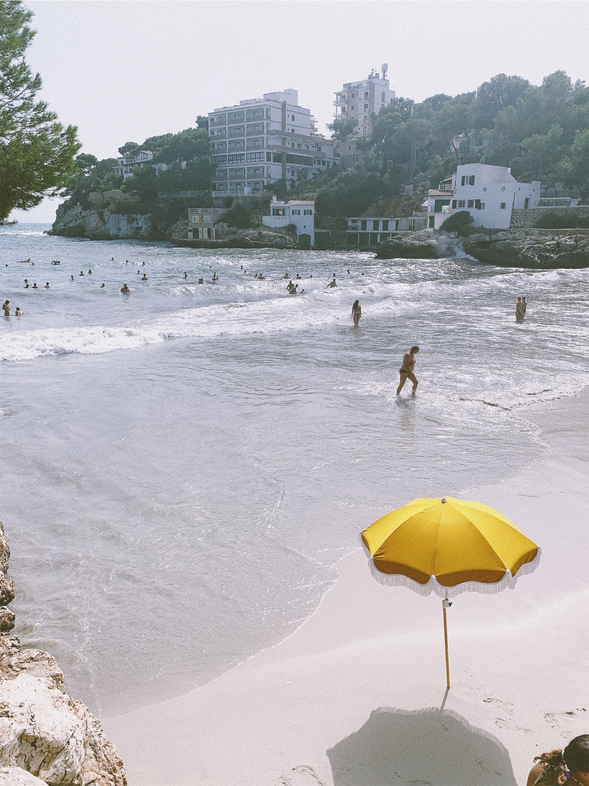 Holiday Beach Umbrella - Vintage Gold - Image 4